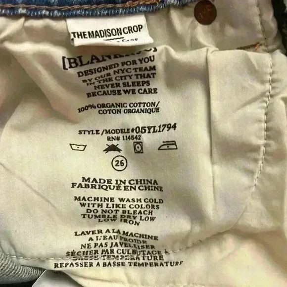 BlankNYC The Madison Crop - Picture 7 of 8